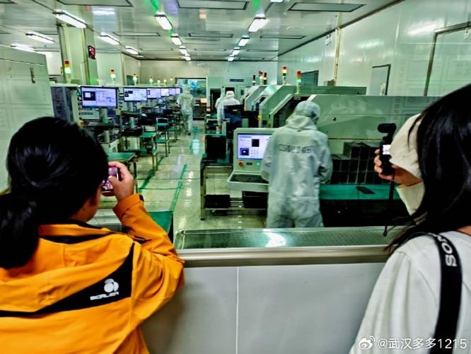 现代化产业体系看咸宁——探访三赢兴光电科技与网络技术服务